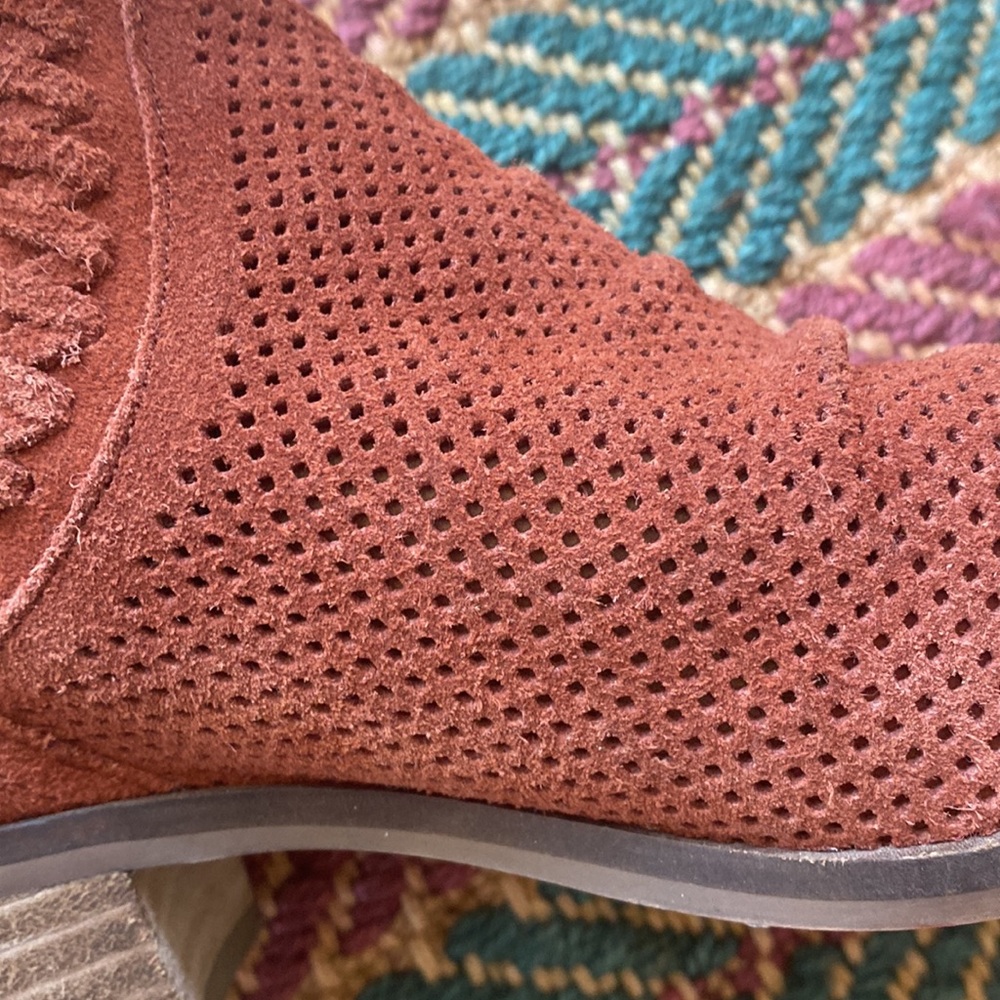 VINCE CAMUTO Palmina Perforated Suede Ankle Bootie - Picture 13 of 15